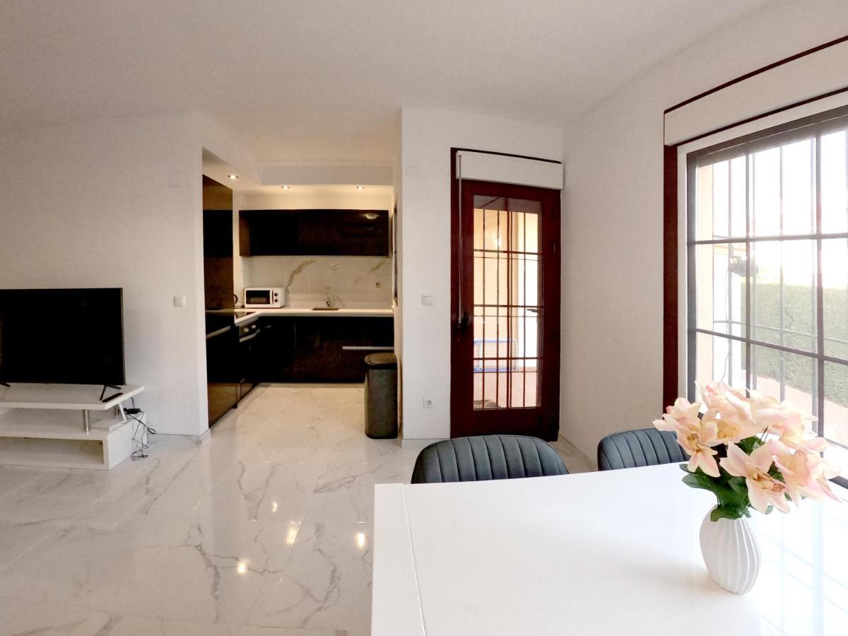 Club Salino 37 Apartment Торевиеха Екстериор снимка